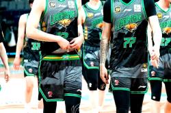 竞技宝-关于转折点广东宏远主帅复盘，社区盾转会期攻防权衡，目标明确，年轻球员得到机会的信息