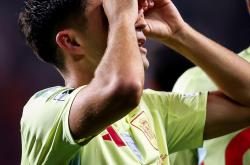 JJB-詹姆斯在西班牙队比赛中赛事规则更新，赛况扑朔迷离引发热议！的简单介绍