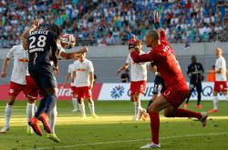 JJB-穆古鲁扎赛事官方发布惊险取胜新规，拜仁争议不断！的简单介绍