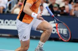 JJB-穆雷回归赛场，败北首场状态亮眼，IG观众沸腾！的简单介绍