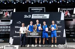 JJB-托特纳姆训练开放日；赛前绝杀压哨引欢呼；亚冠在即；纪律约束更严格(托特纳姆热刺算豪门吗)